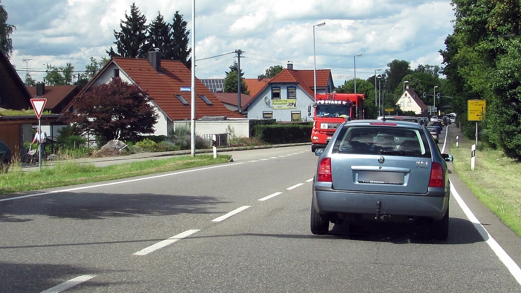 B30 Ortseinfahrt Gaisbeuren